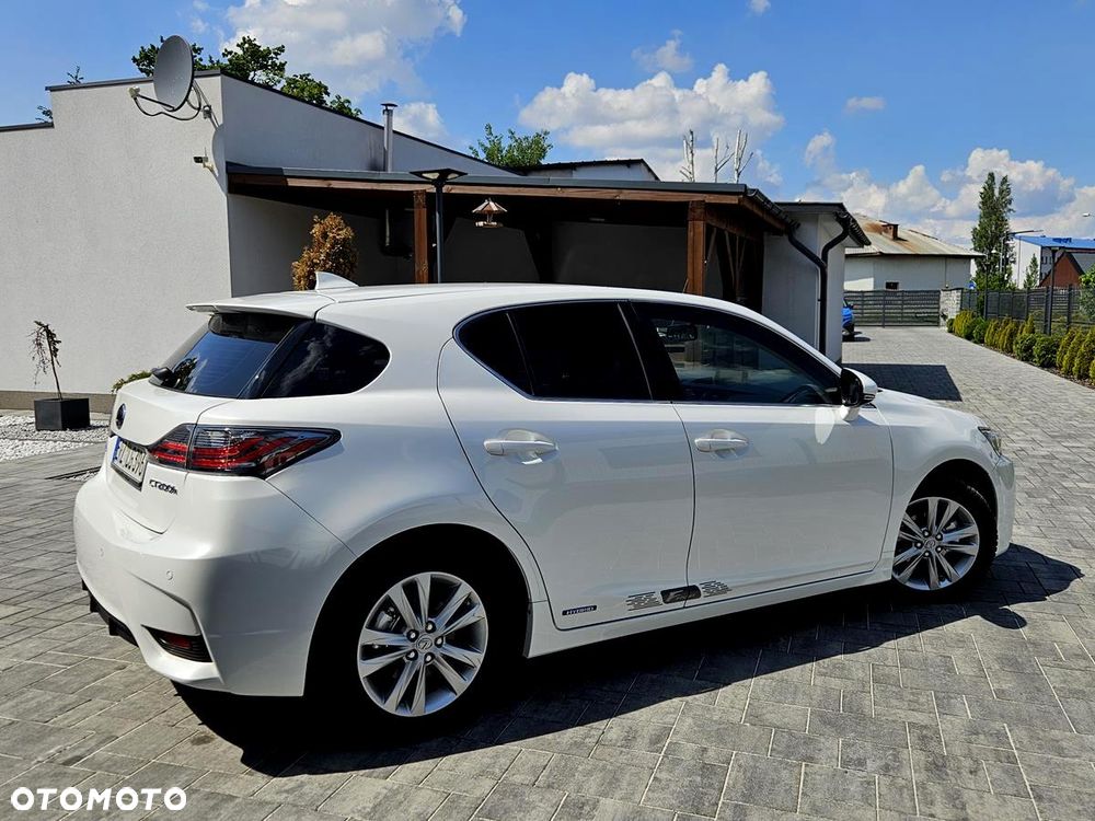 Lexus CT 200h F Sport EU6 - 12