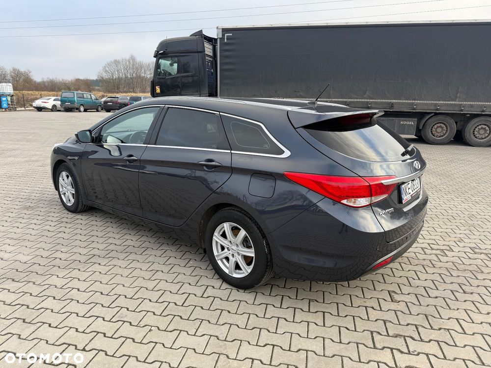 Hyundai i40 Kombi blue 1.6 Classic - 7