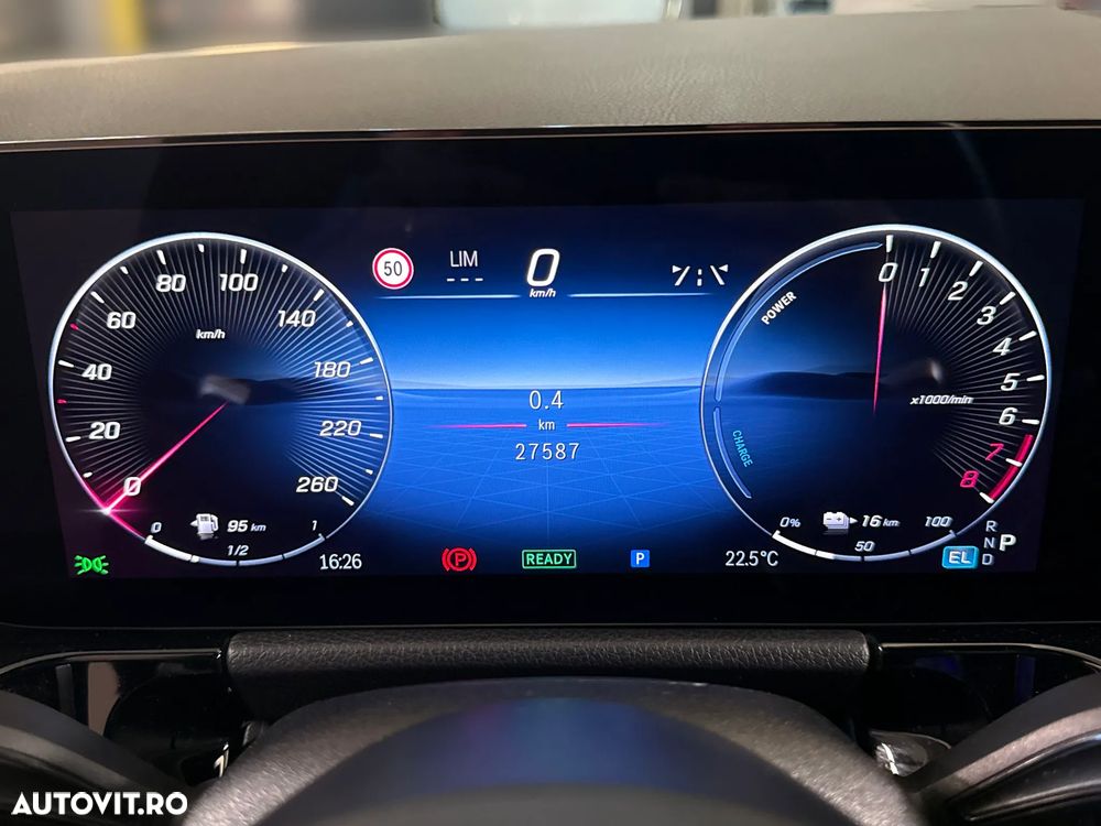 Mercedes-Benz GLA 250 e - 11