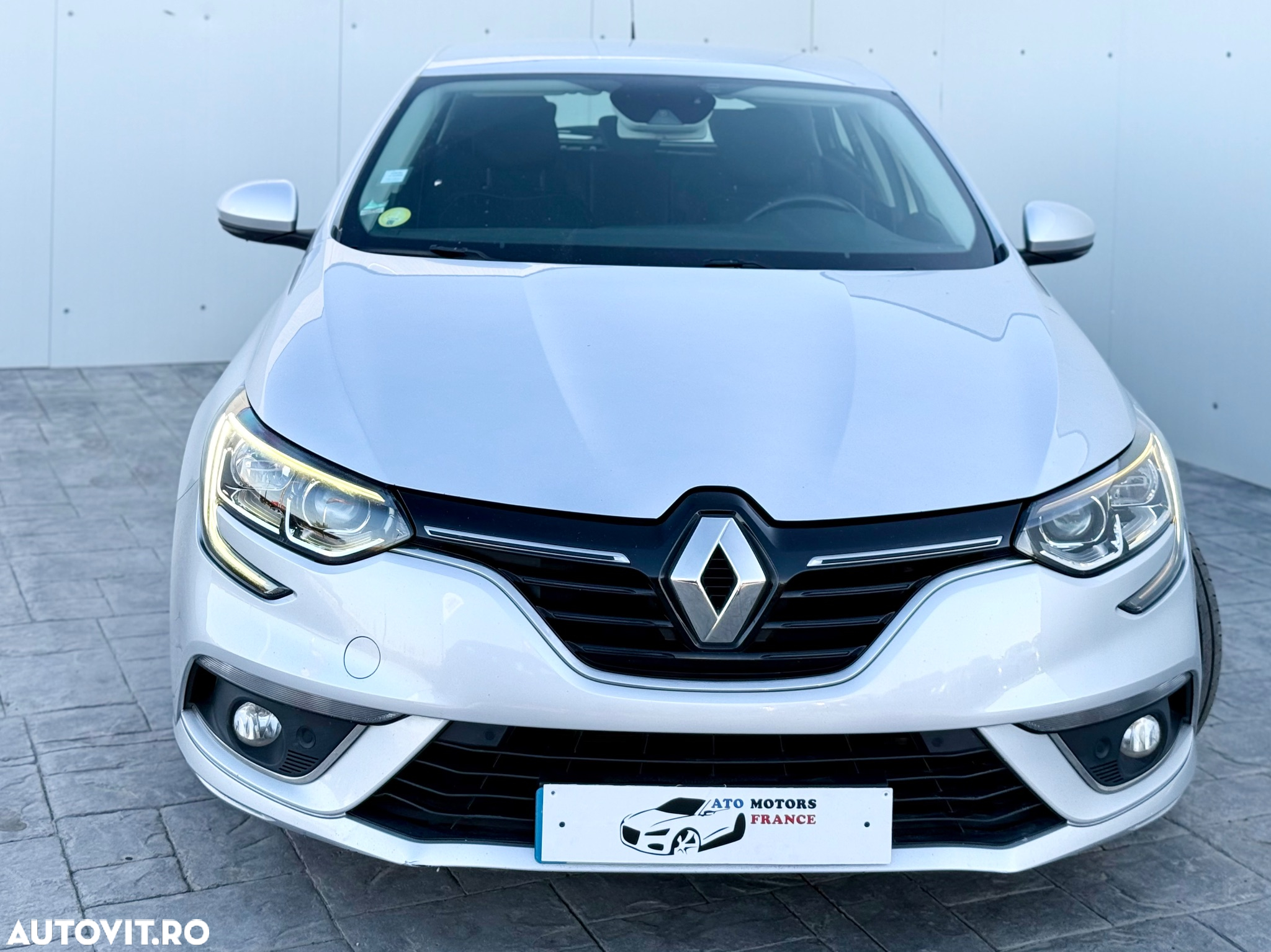 Renault Megane Energy dCi Intens - 14