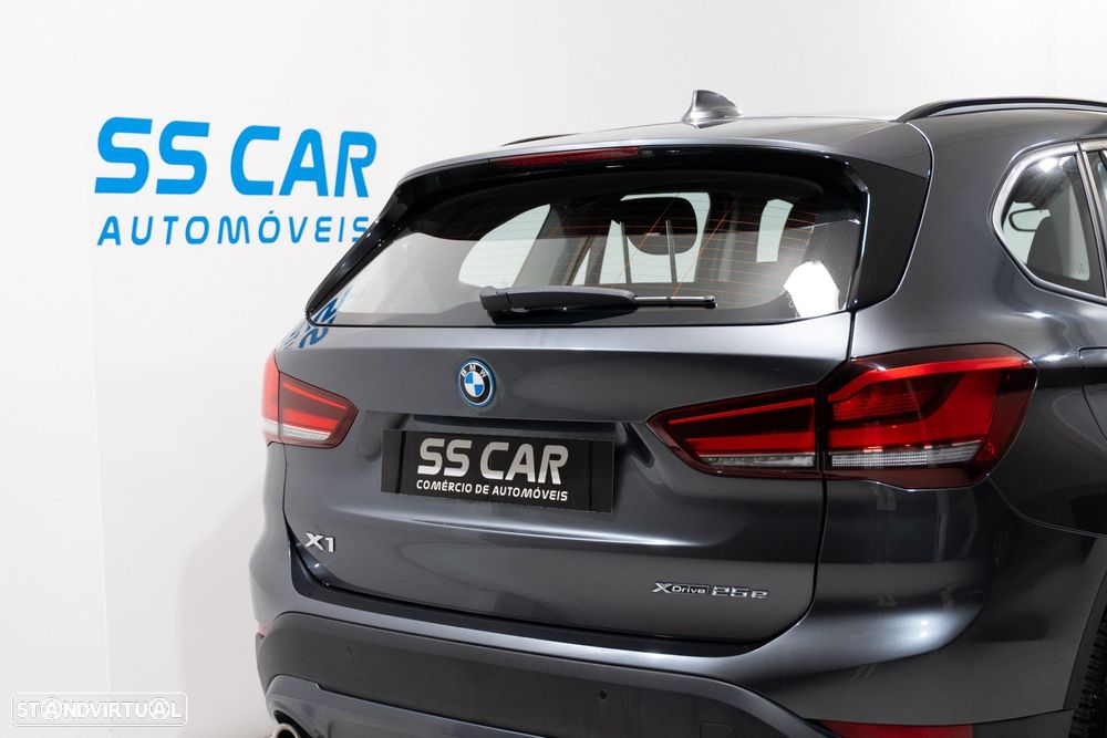 BMW X1 25 e xDrive Corporate Edition - 9