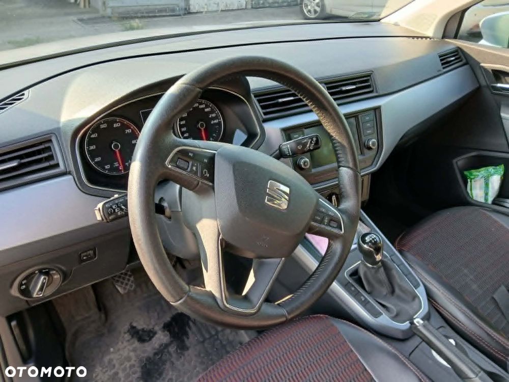 Seat Arona - 8