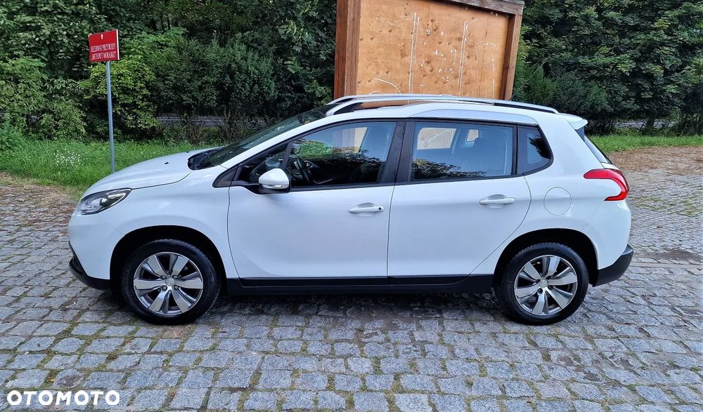 Peugeot 2008 1.2 Pure Tech Active EU6 - 5