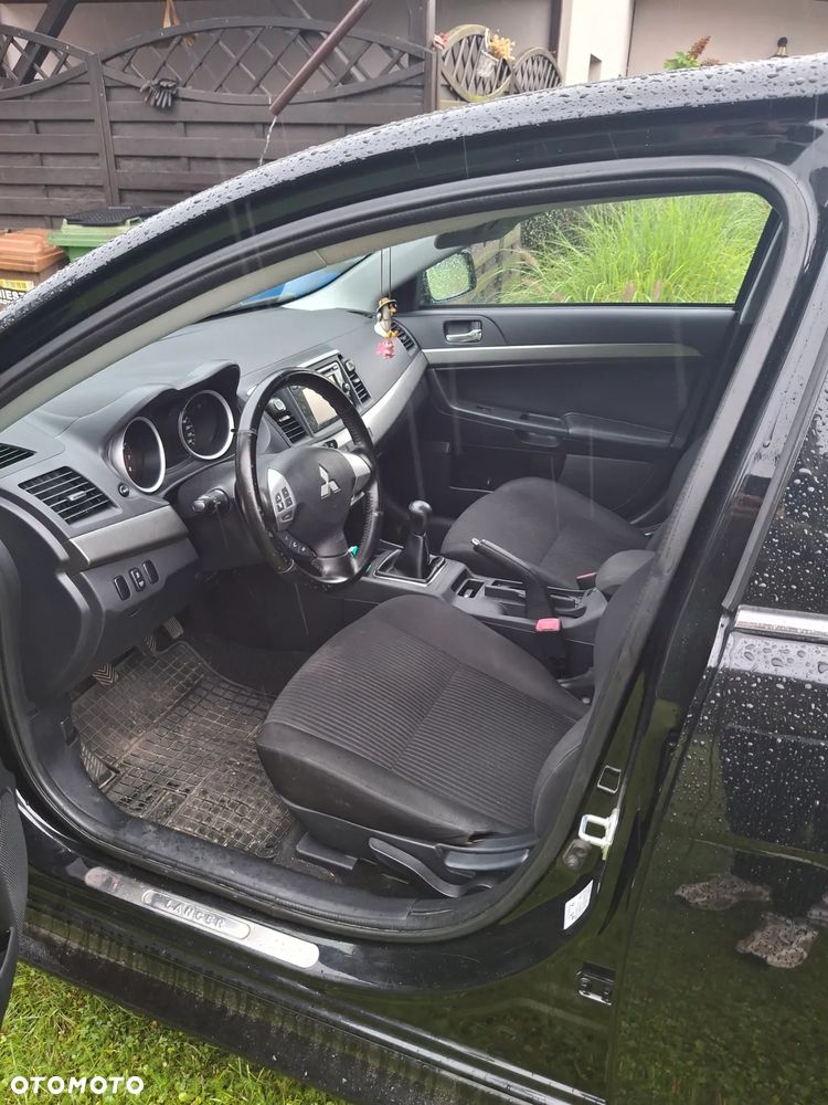 Mitsubishi Lancer - 8