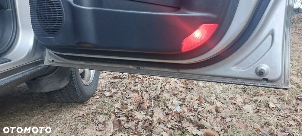 Hyundai Tucson 2.0 CRDi Active - 8