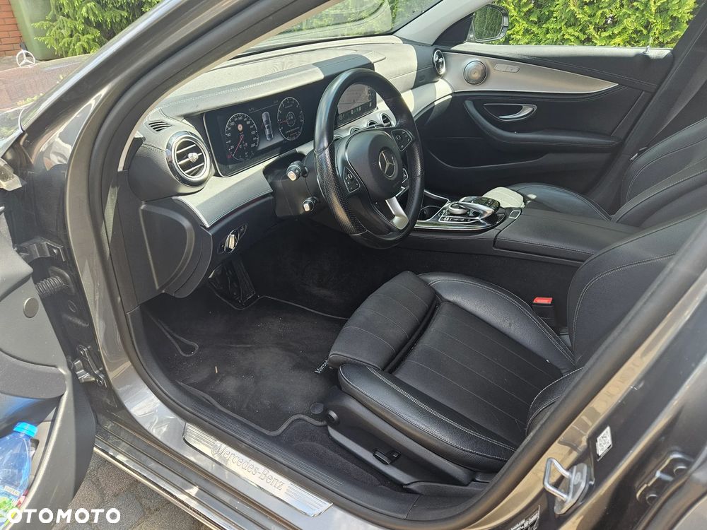 Mercedes-Benz Klasa E 200 9G-TRONIC - 12