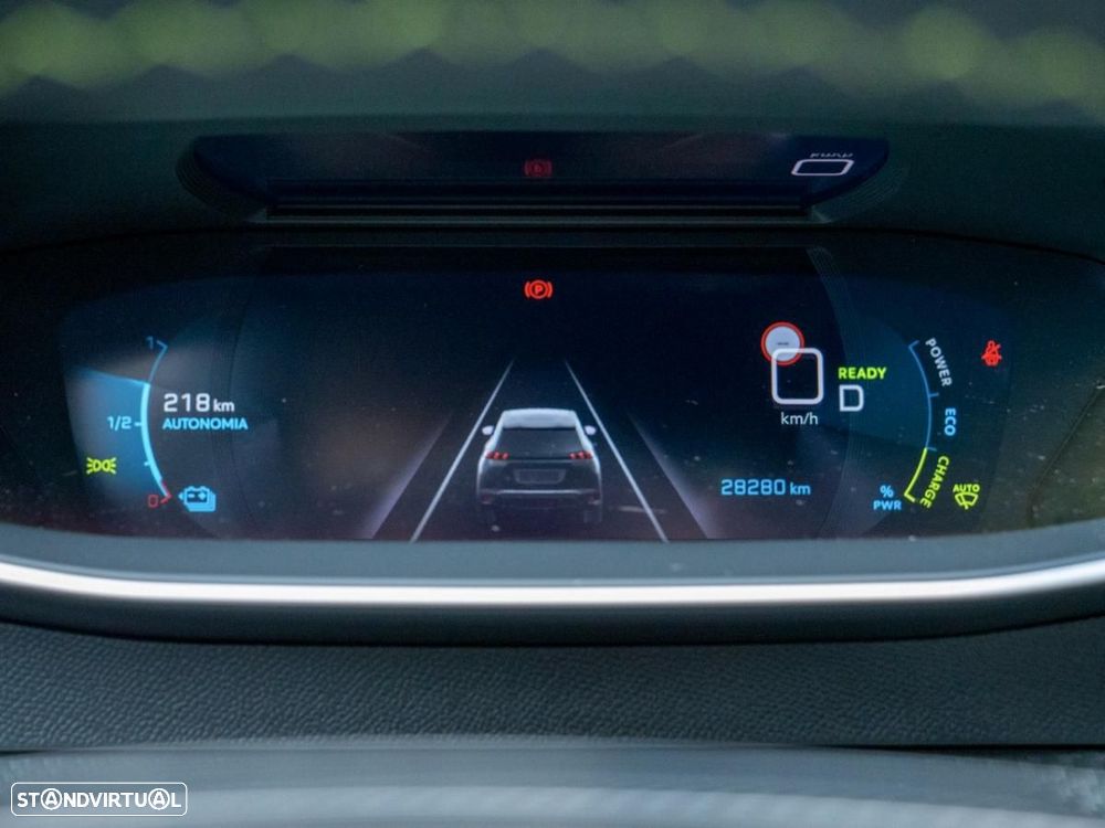 Peugeot e-2008 50 kWh GT - 37