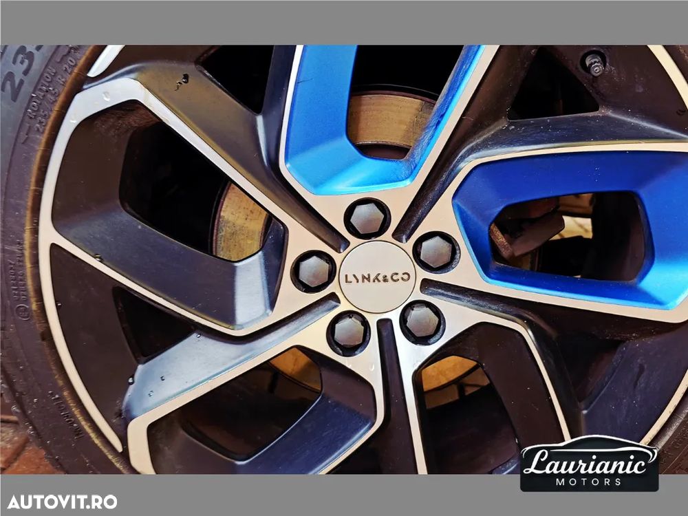 LYNK & CO 01 2022 — imagine 38