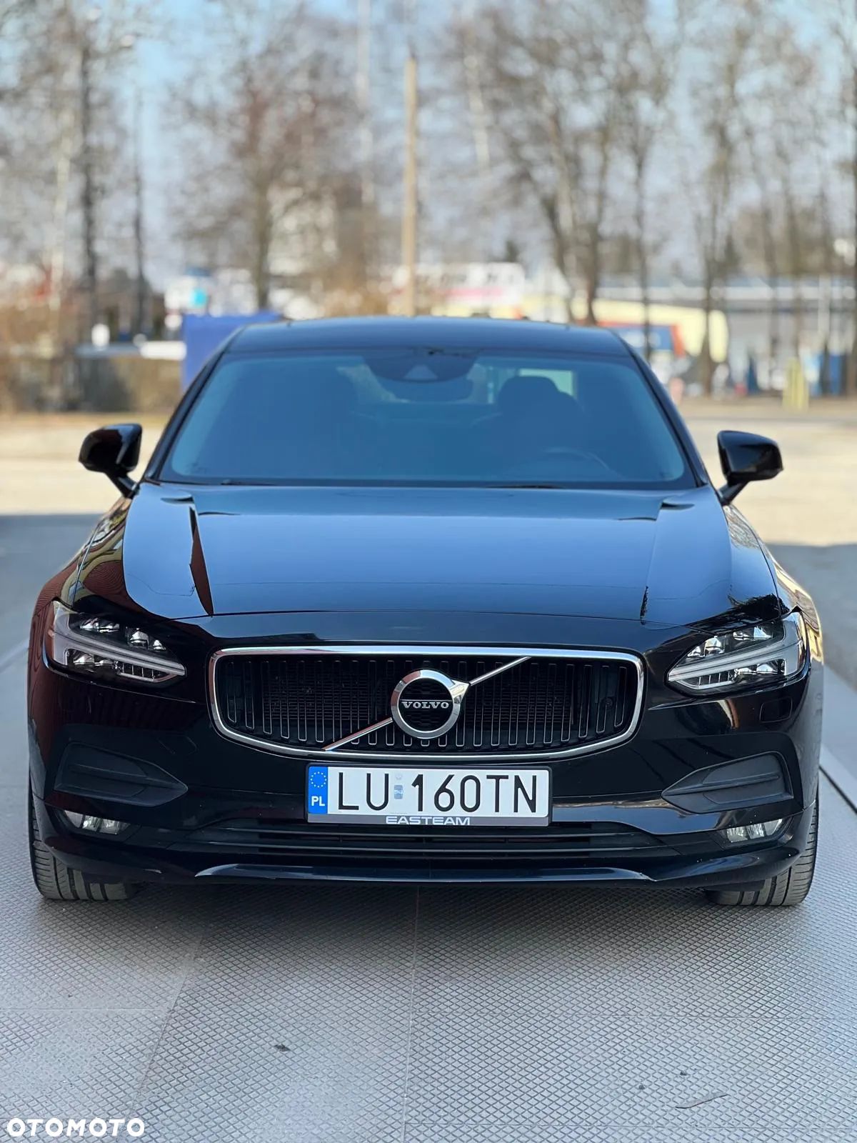 Volvo S90 T5 Momentum - 1
