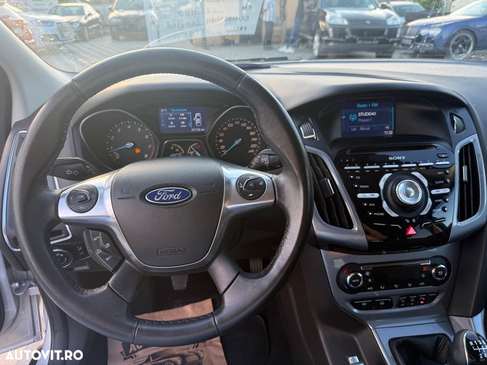 Ford Focus 1.0 EcoBoost Titanium - 14