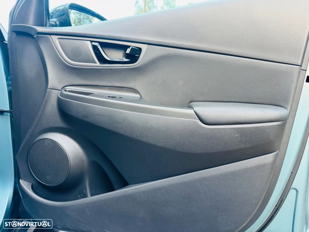 Hyundai Kauai 1.0 T-GDi Premium Pele/Tec.Vermelho - 36