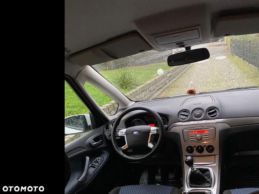 Ford Galaxy - 17