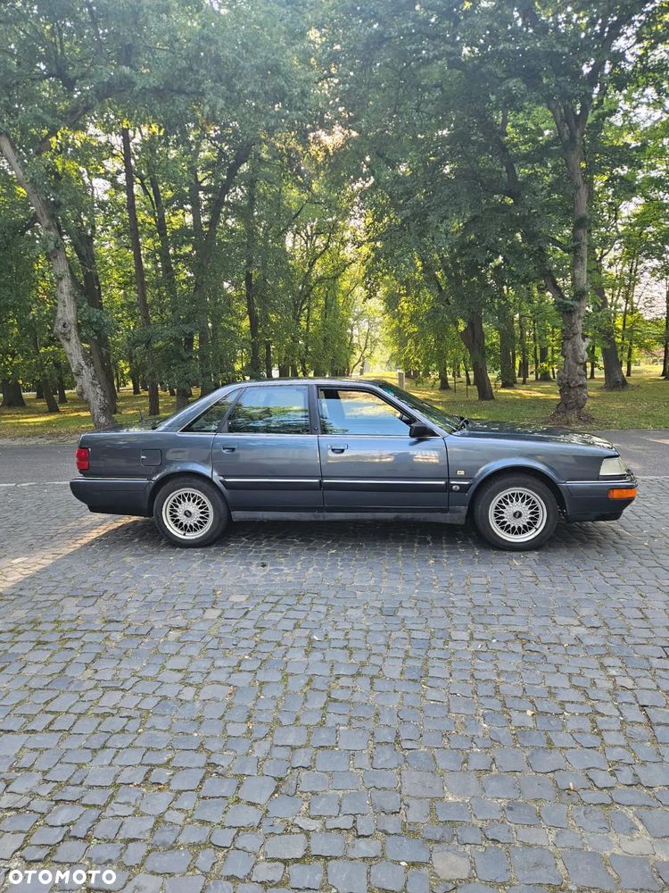Audi V8 - 4