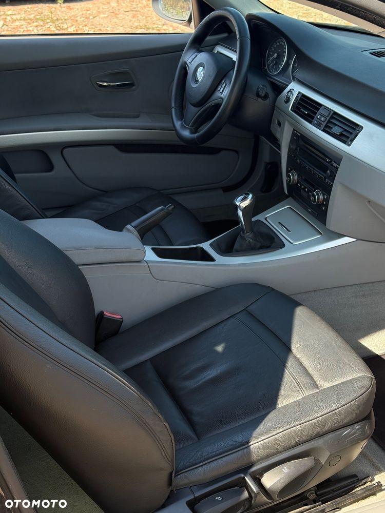 BMW Seria 3 320i M Sport Edition - 11