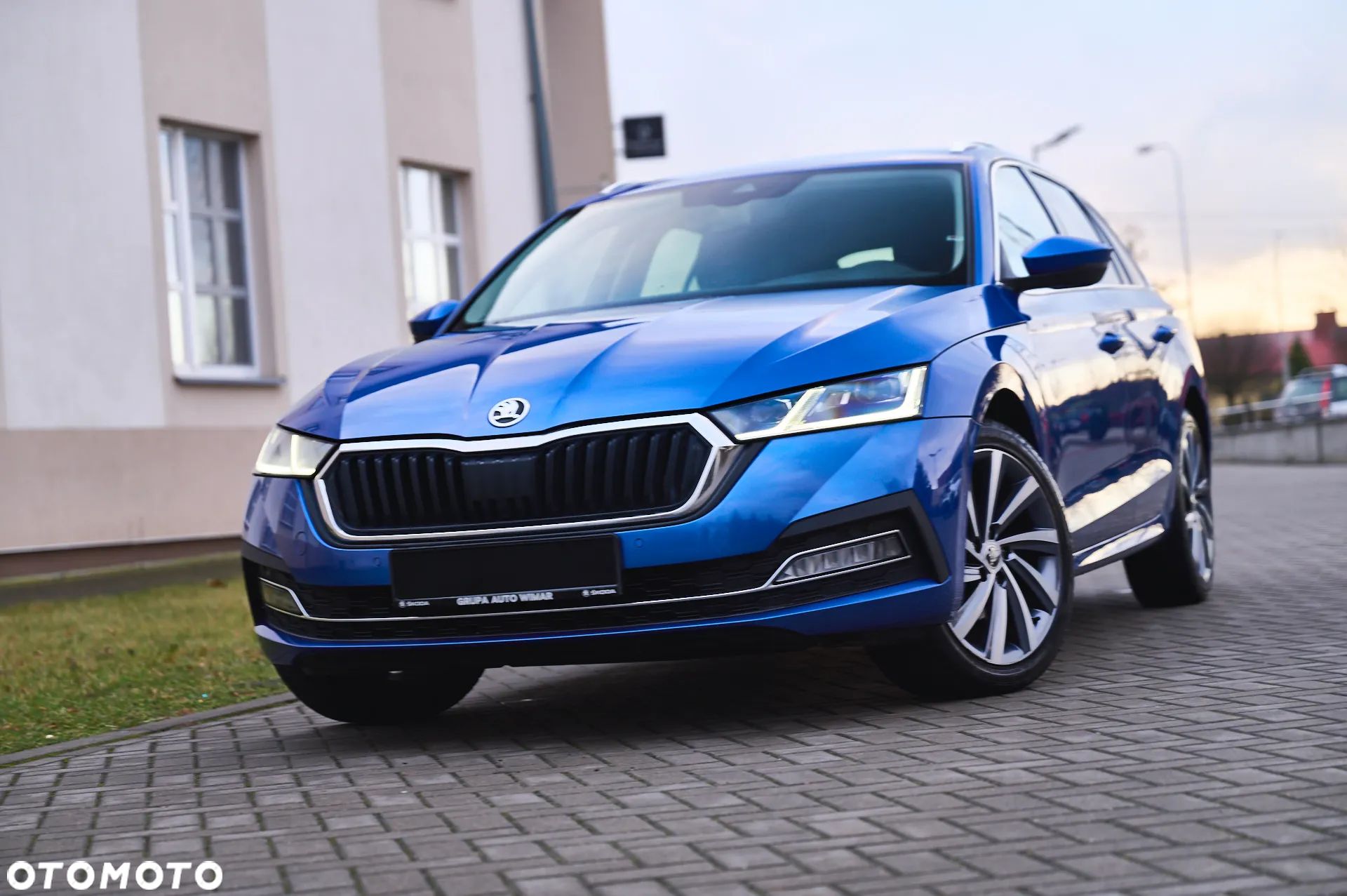 Skoda Octavia 2.0 TDI Style DSG - 1