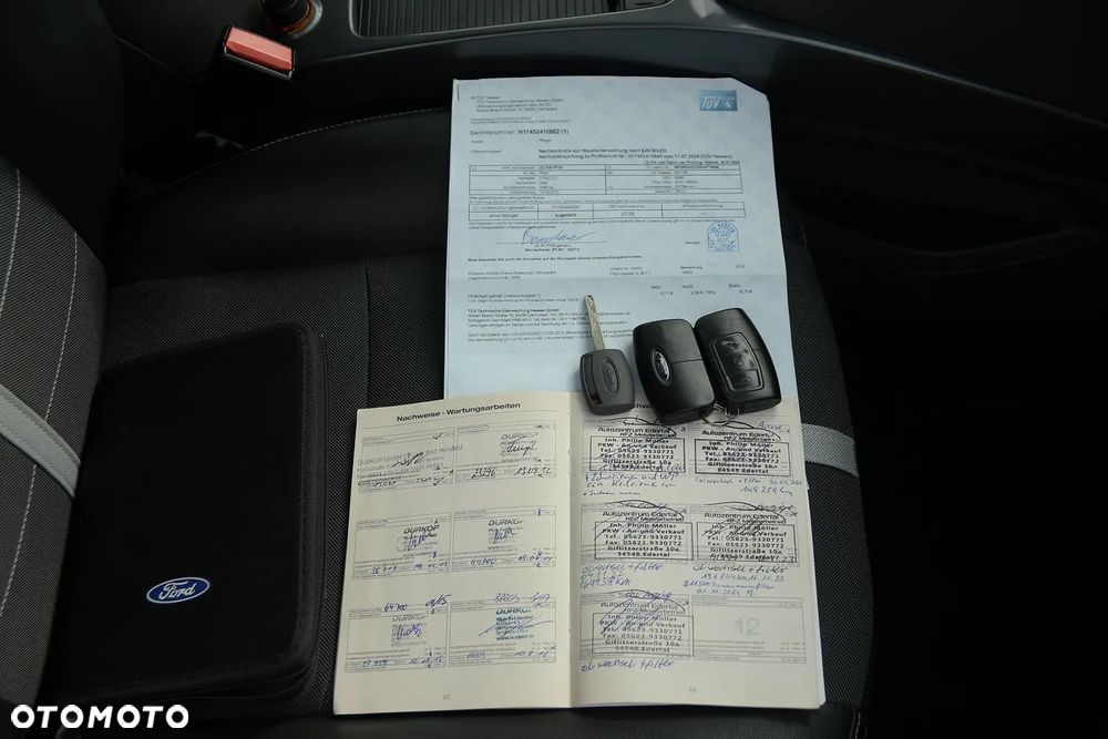 Ford Kuga - 40