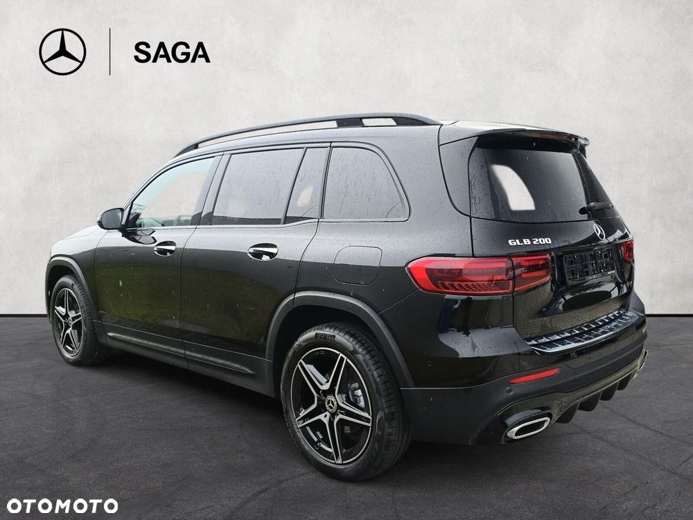 Mercedes-Benz GLB - 8