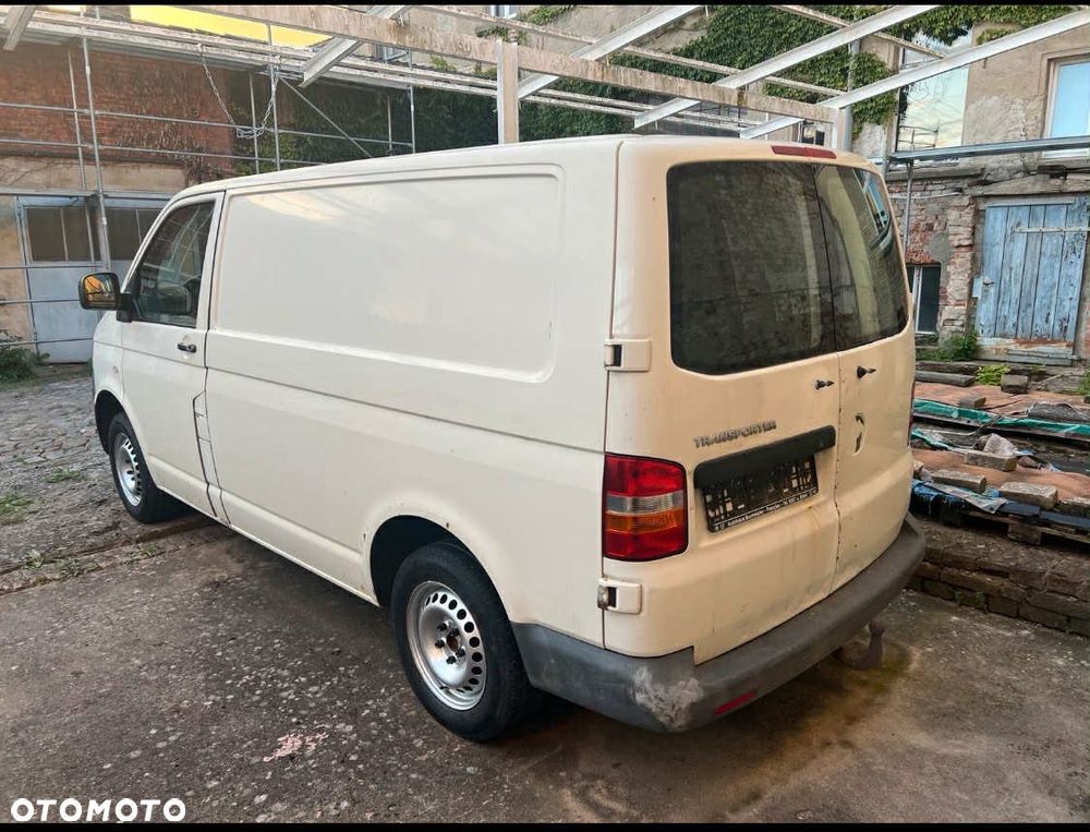 Volkswagen Transporter T5 - 3
