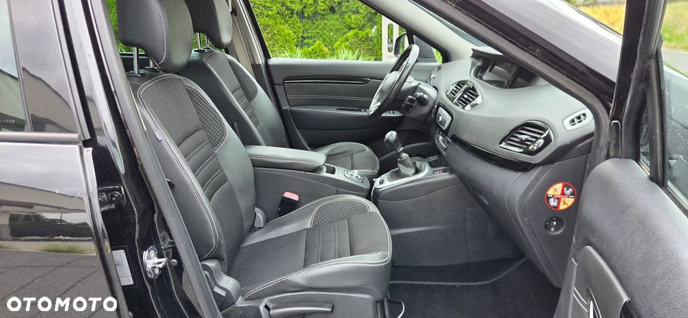 Renault Scenic ENERGY TCe 130 BOSE EDITION - 10