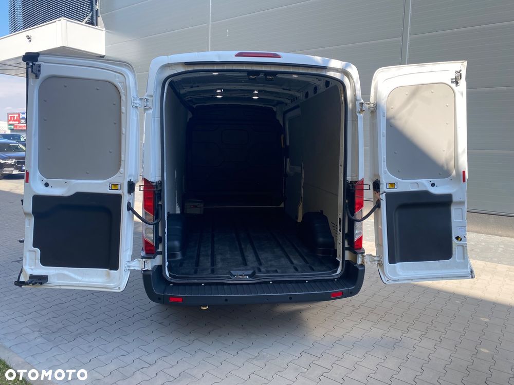 Ford Transit - 13