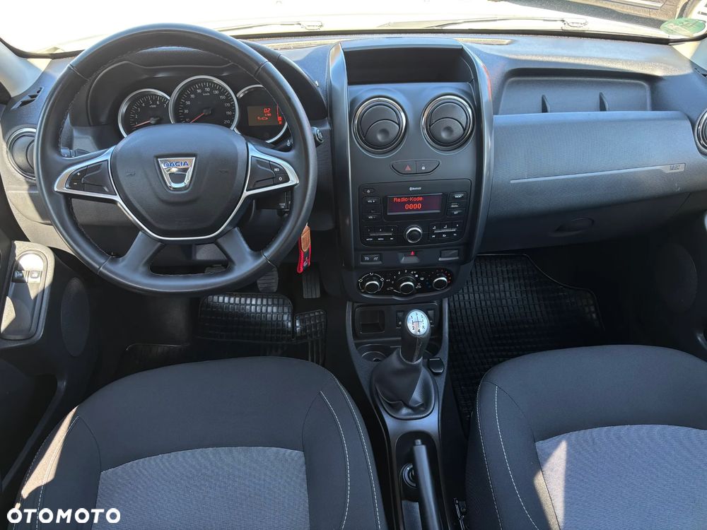 Dacia Duster 1.6 SCe Prestige - 32