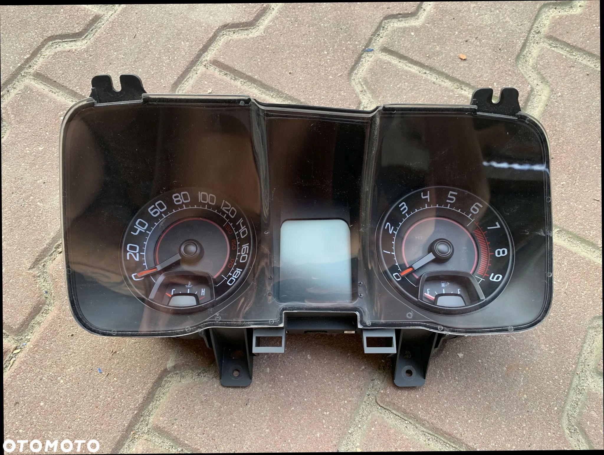 CHEVROLET CAMARO SS 6,2 V8 2009-2014 LICZNIK ZEGARY MANUAL - 1