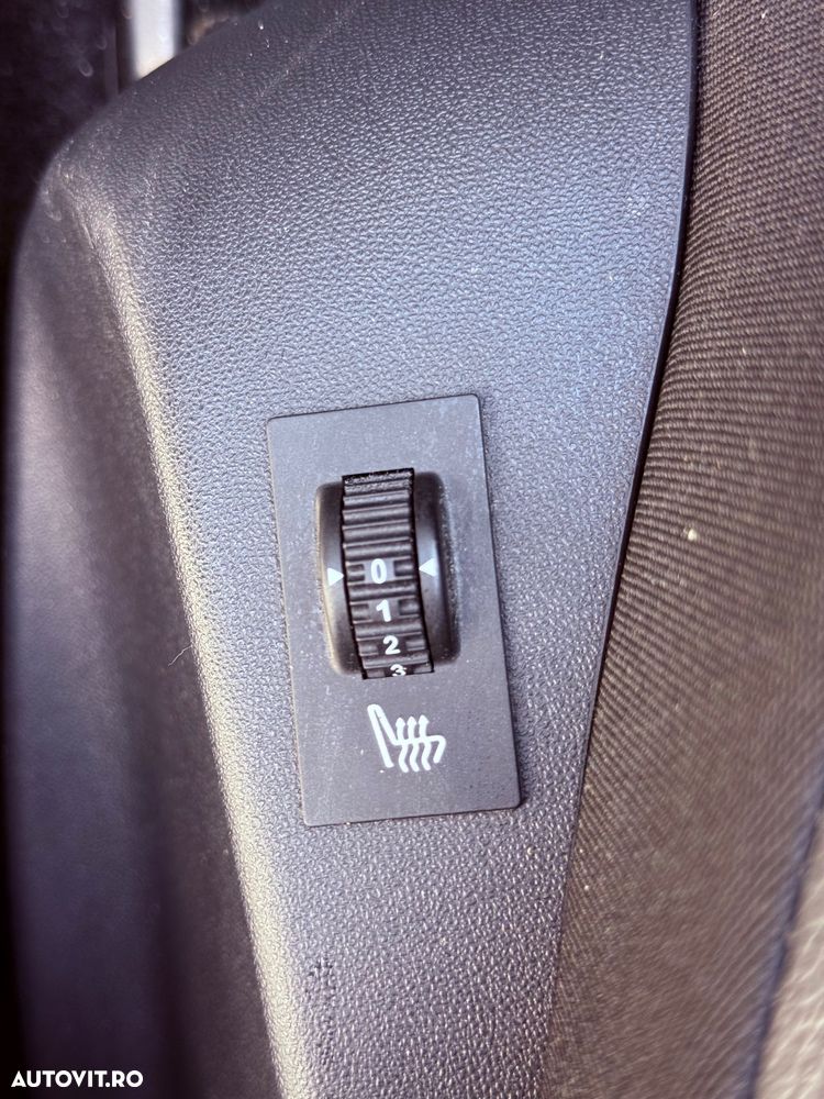 Peugeot 2008 BlueHDi FAP 120 STOP & START EAT6 Allure - 14