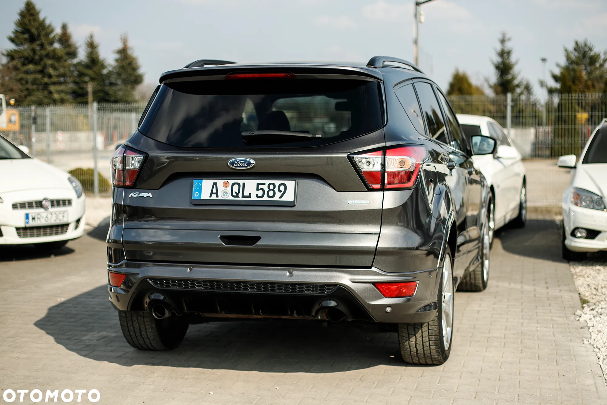 Ford Kuga 1.5 EcoBoost 2x4 ST-Line - 12