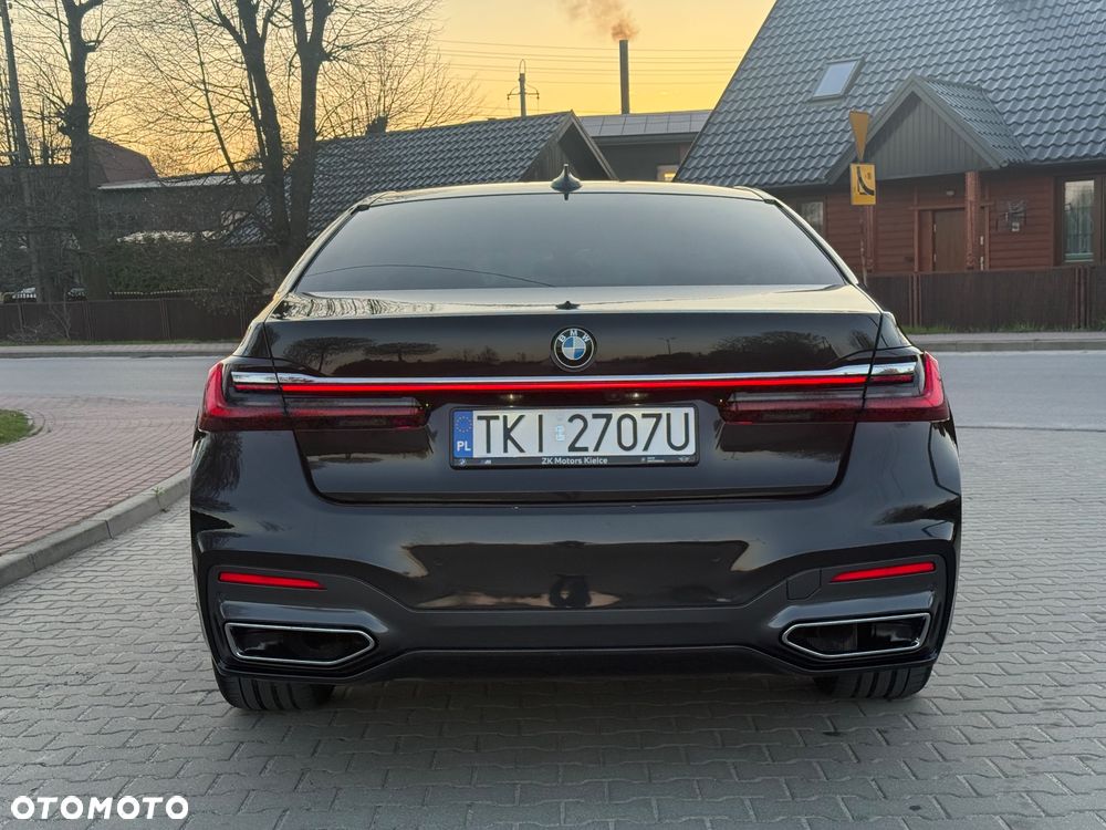 BMW Seria 7 730d xDrive mHEV - 5