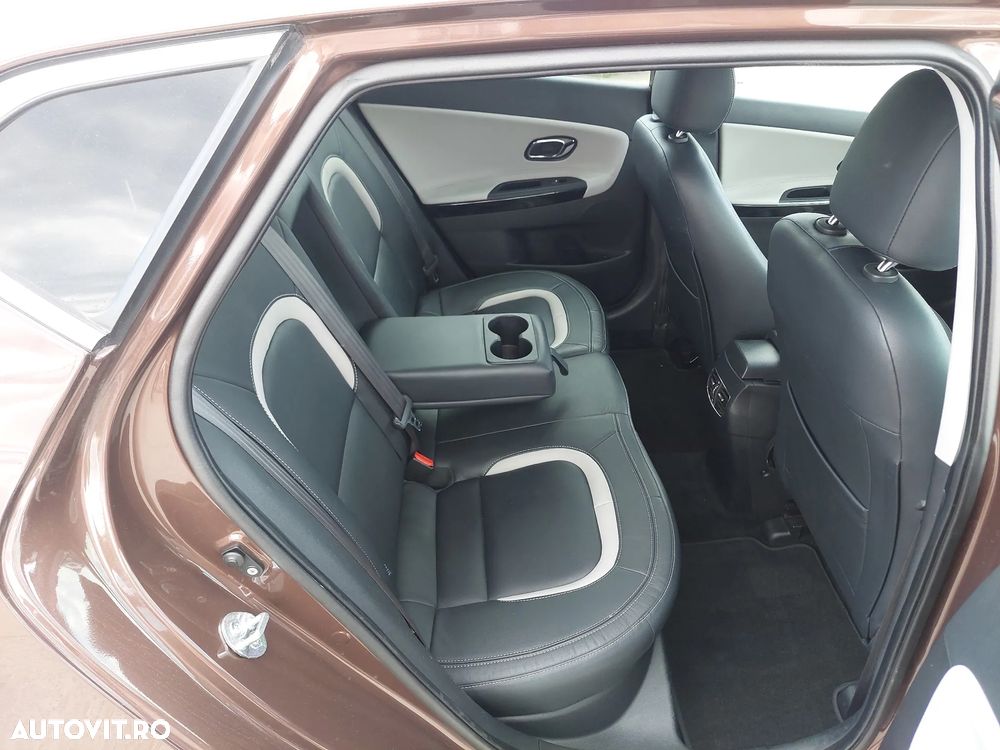 Kia Ceed - 6