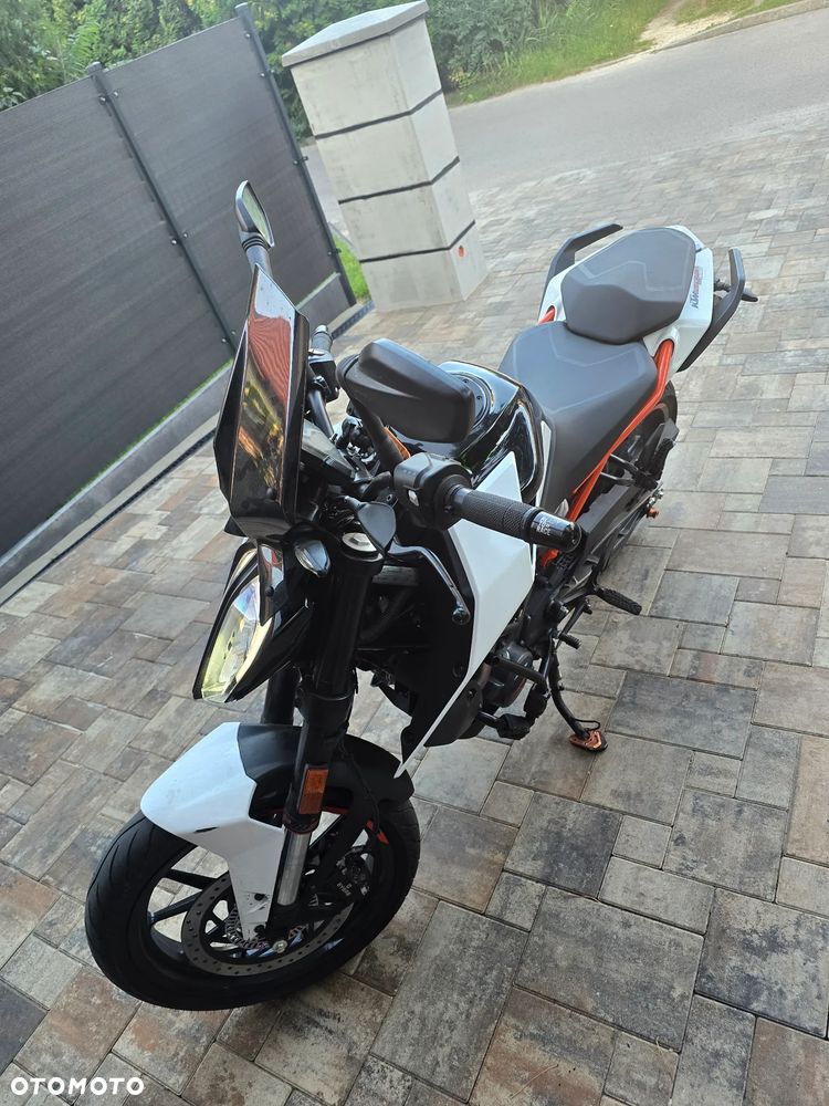 KTM Duke 125 - 12