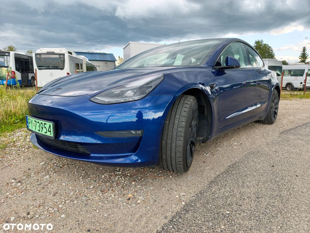 Tesla Model 3 - 1