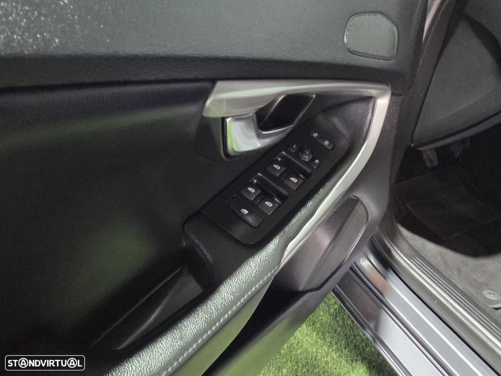 Volvo V40 1.6 D2 Eco Momentum - 7