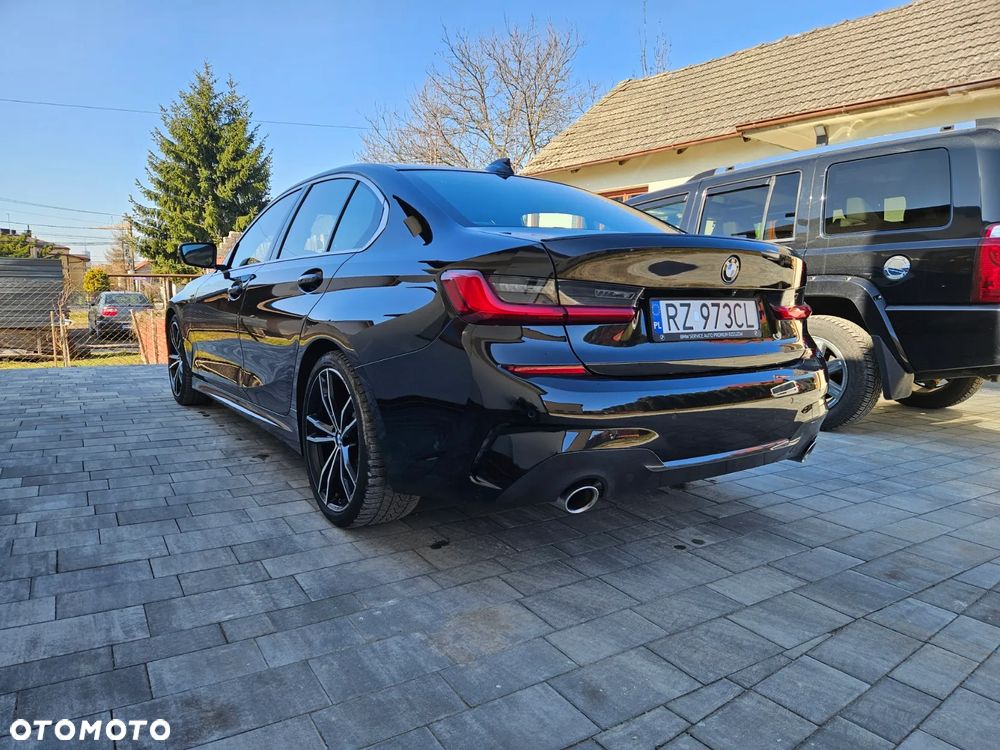 BMW Seria 3 330i M Sport sport - 4