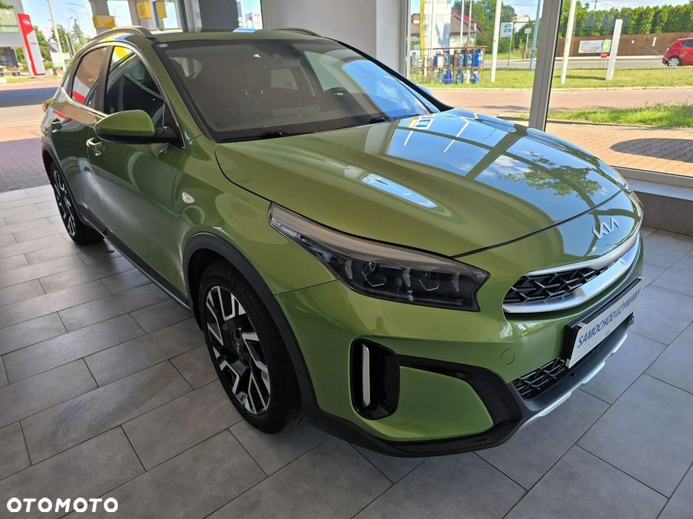 Kia XCeed 1.5 T-GDI M - 3