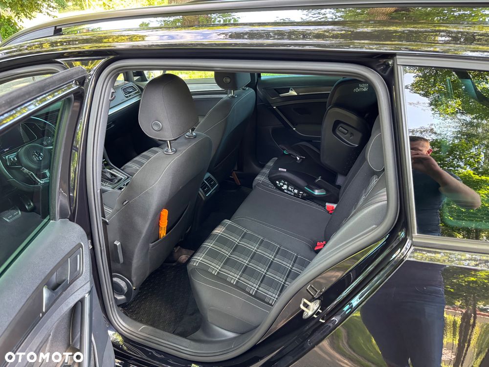 Volkswagen Golf GTD 2.0 TDI SCR DSG - 15