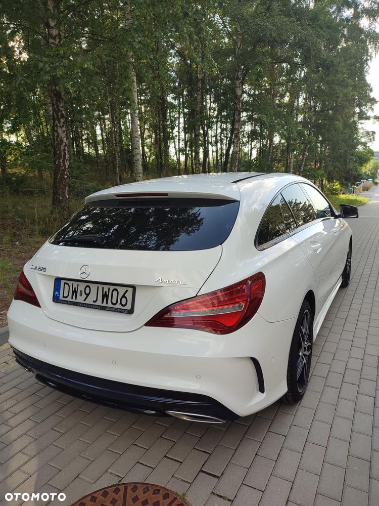 Mercedes-Benz CLA ver-220-4--matic-amg-line - 16