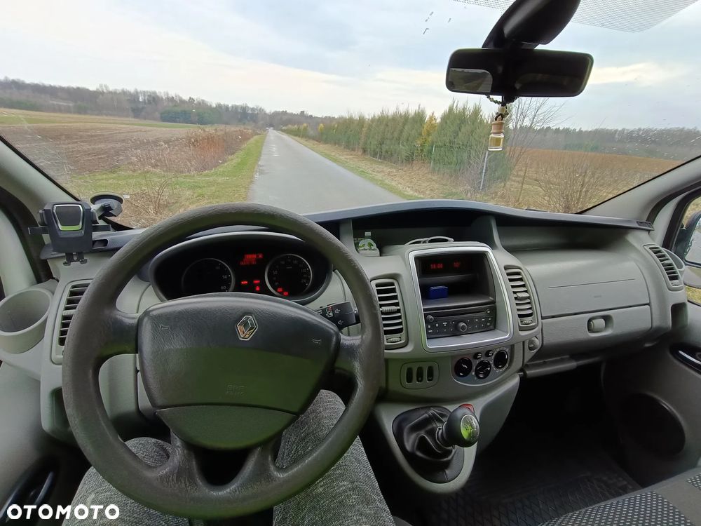 Renault Trafic - 12