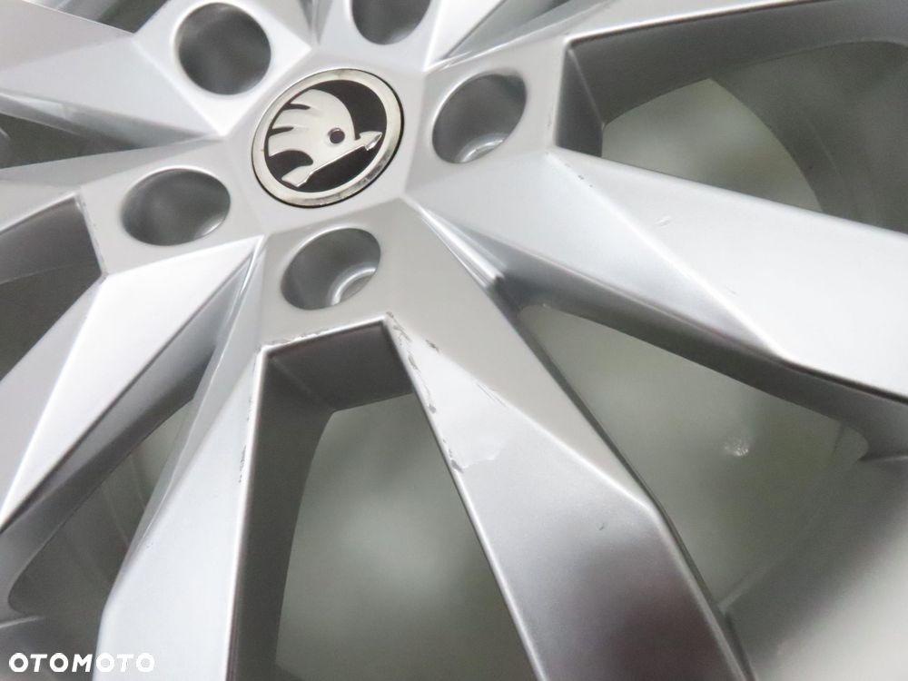 Alufelgi 17'' Skoda Octavia Superb 5x112 6J ET48 5E0601025N - 5