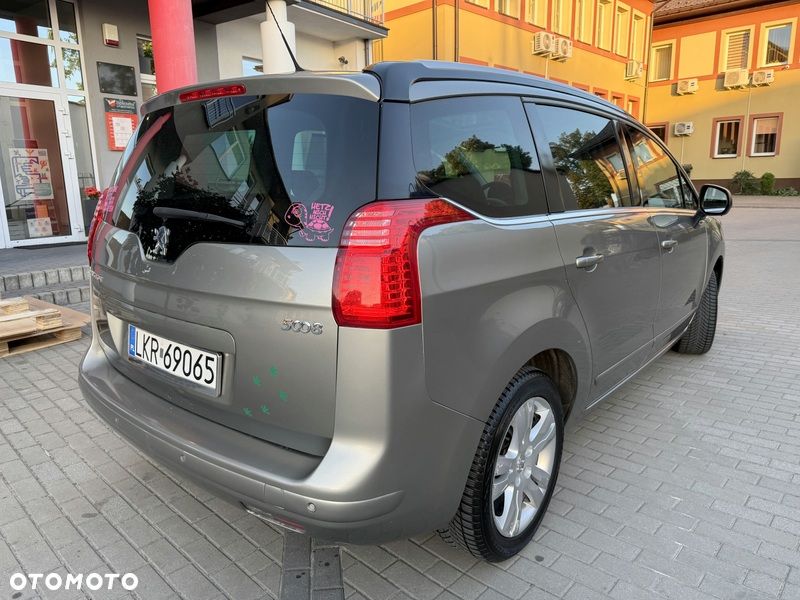 Peugeot 5008 155 THP Family - 4