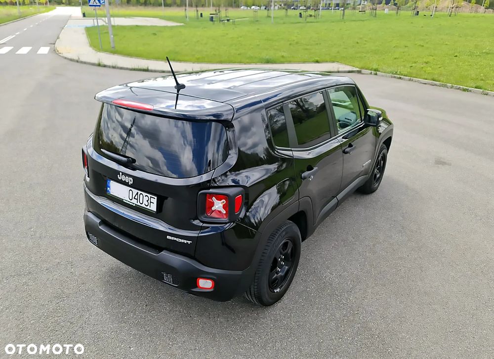 Jeep Renegade 1.6 E-TorQ Sport FWD - 21