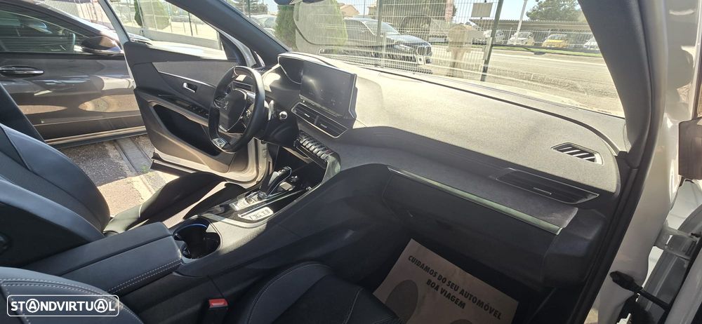 Peugeot 3008 1.6 Hybrid GT e-EAT8 - 28