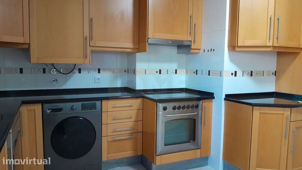 Apartamento T3 | Av. Dr. José Grilo Evangelista | Alcochete - Grande imagem: 5/21
