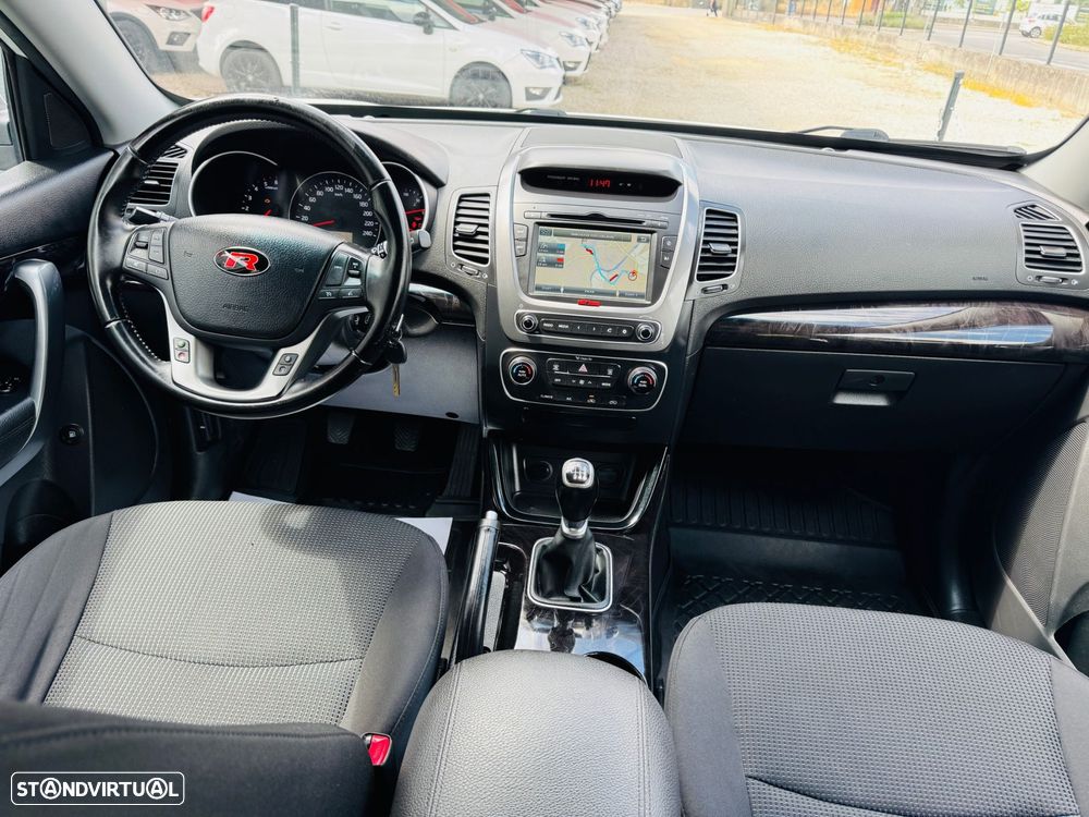 Kia Sorento 2.0 CRDi TX Tecto Panorâmico - 3