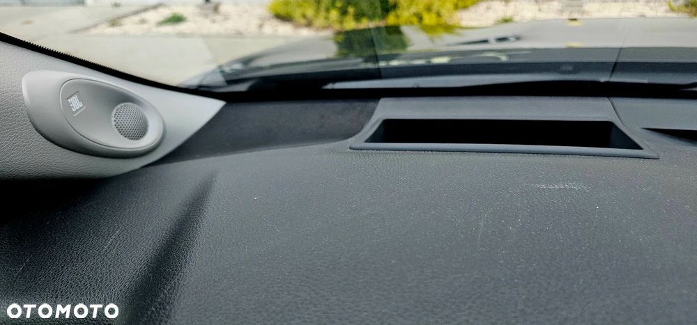 Toyota Camry 2.5 Hybrid Executive CVT - 22