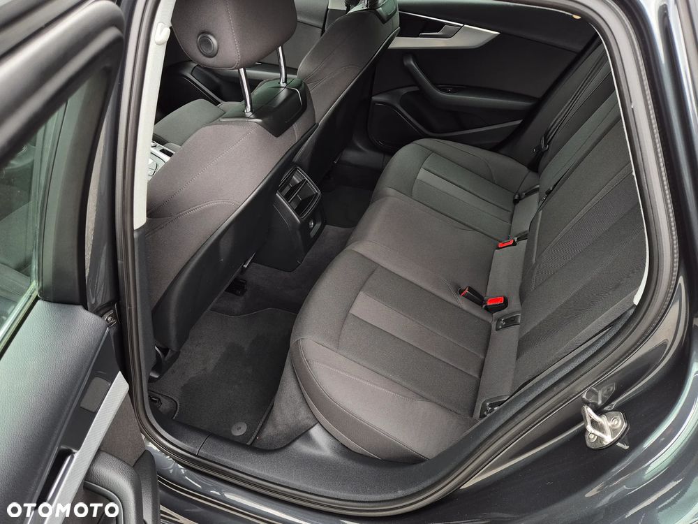 Audi A4 Avant 35 TDI S tronic sport - 24