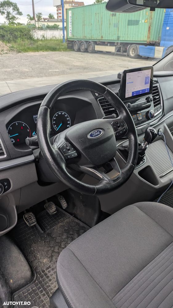 Ford Tourneo Custom Bus 320 2.0 EcoBlue 130 CP L2H1 Trend - 18