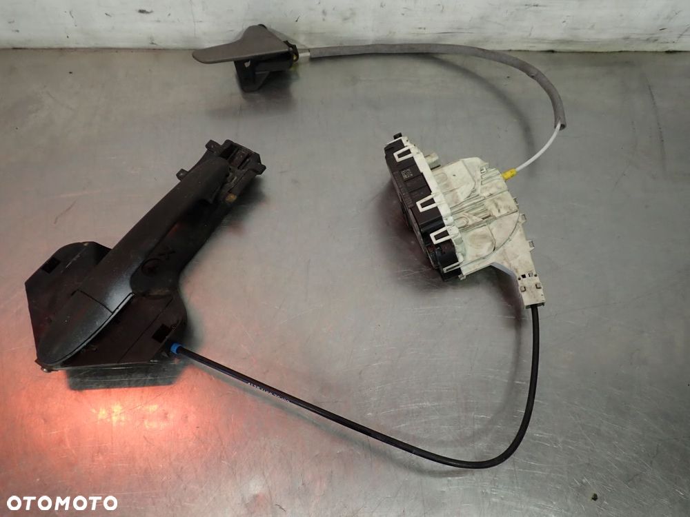 ZAMEK PRAWY PRZÓD DRZWI MERCEDES-BENZ SPRINTER W906 313 CDI A9067600261   A9067201735 - 1
