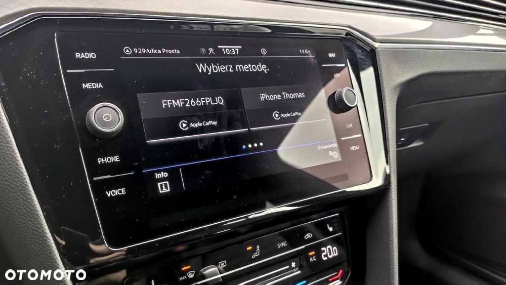 Volkswagen Passat - 22