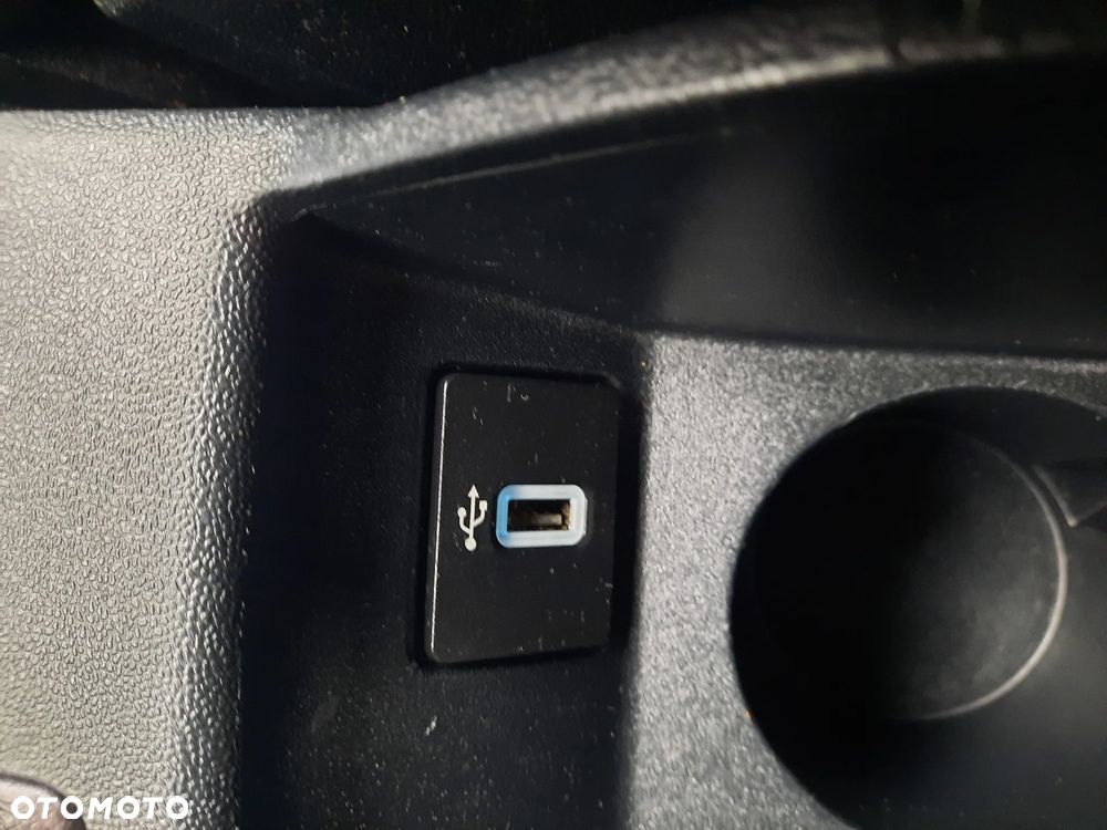 Ford Fiesta 1.0 EcoBoost S&S TITANIUM - 28